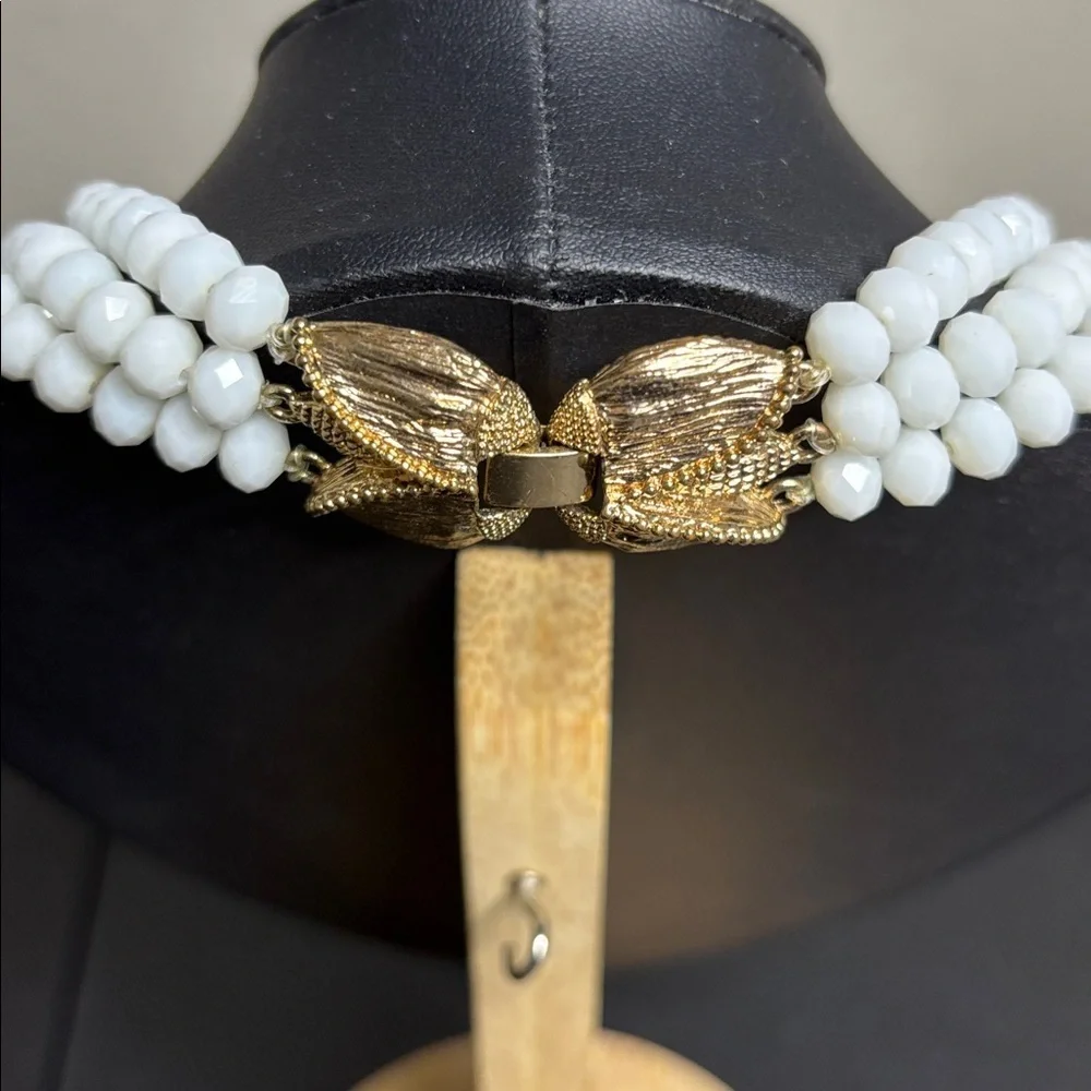 Vintage Faceted Red & White Beaded Statement Necklace